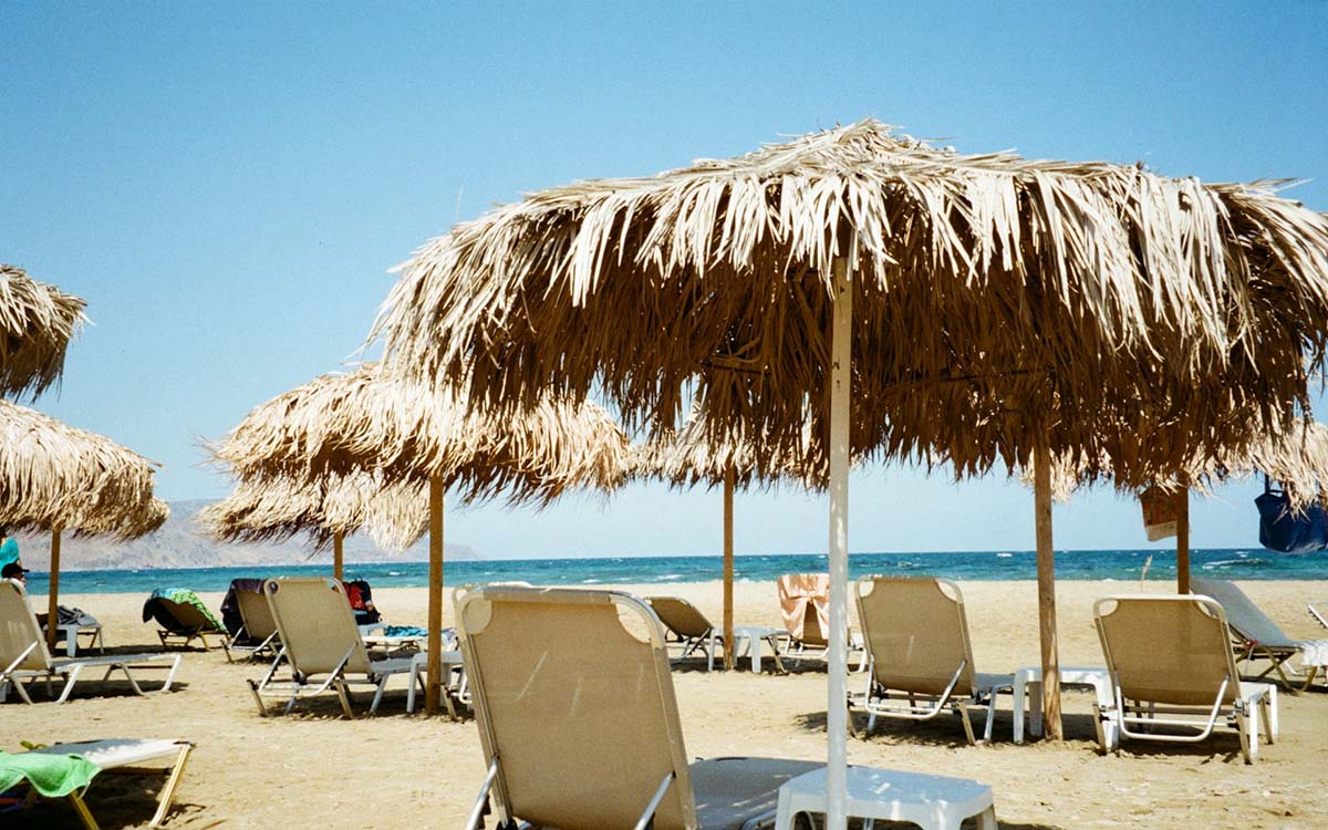 Παράταση έως και τις 30 Απριλίου έλαβε η προθεσμία υποβολής αιτήσεων για παραχώρηση απλής χρήσης τμήματος αιγιαλού ή παραλίας σε όμορη επιχείρηση ή ναυταθλητικό σωματείο.